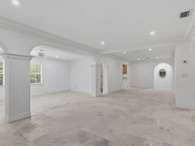 4-bedroom home for sale in West Palm Beach - 4793 Badger Avenue - MondialRealty