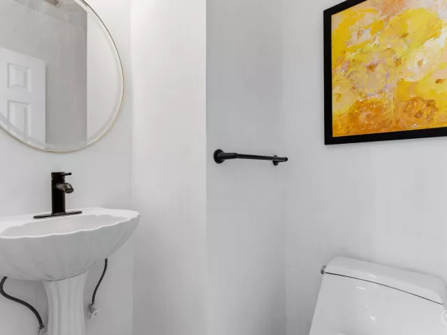 4-bedroom home for sale in West Palm Beach - 4793 Badger Avenue - MondialRealty