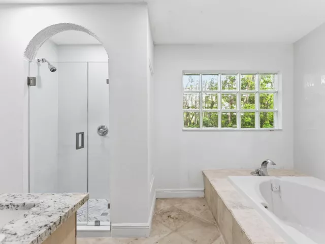 4-bedroom home for sale in West Palm Beach - 4793 Badger Avenue - MondialRealty
