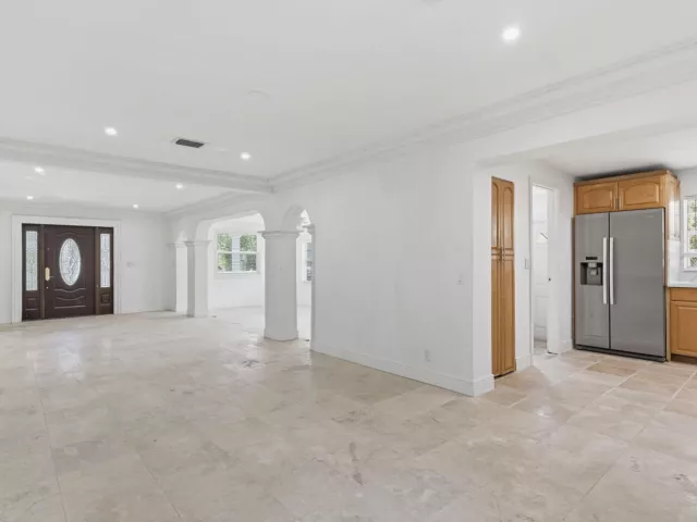 4-bedroom home for sale in West Palm Beach - 4793 Badger Avenue - MondialRealty