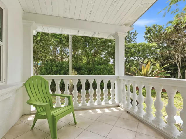 4-bedroom home for sale in West Palm Beach - 4793 Badger Avenue - MondialRealty