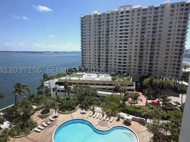 2-bedroom condo for rent in Miami - 520 Brickell Key Dr A1005 - MondialRealty