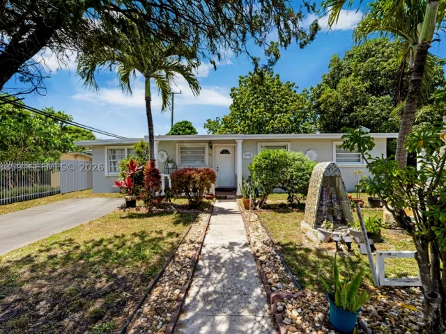 3-bedroom home for sale in Miami - 3035 NW 83 St - MondialRealty
