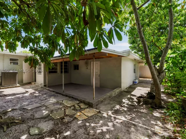 3-bedroom home for sale in Miami - 3035 NW 83 St - MondialRealty