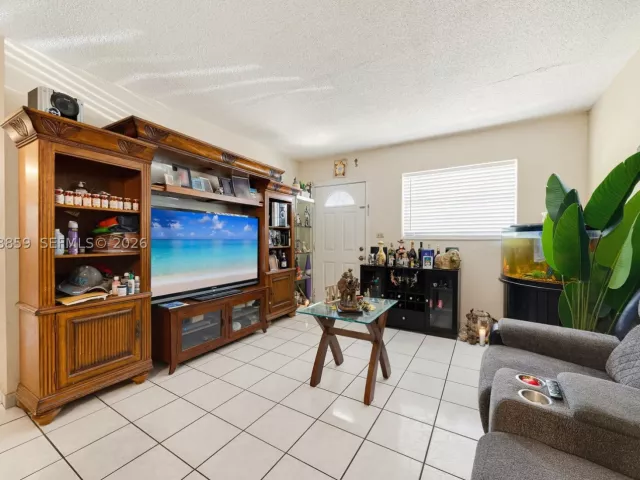 3-bedroom home for sale in Miami - 3035 NW 83 St - MondialRealty