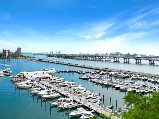 4-bedroom condo for sale in Miami - 1717 N Bayshore Dr A-2056 - MondialRealty