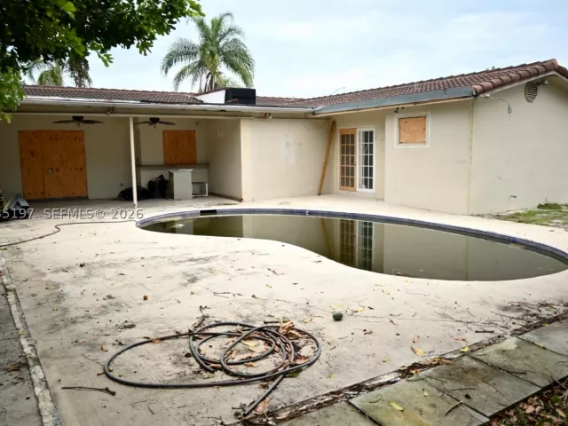 5-bedroom home for sale in Hollywood -  - MondialRealty