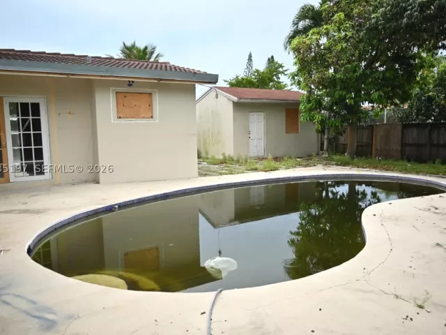 5-bedroom home for sale in Hollywood -  - MondialRealty