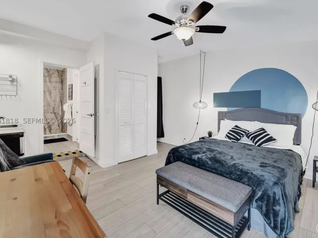 5-bedroom home for sale in Hollywood - 1704 Rodman St - MondialRealty