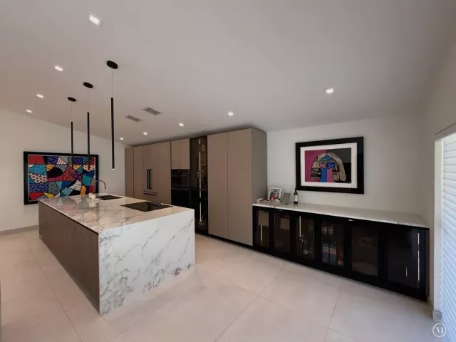3-bedroom home for sale in Hollywood - 3380 SW 50th Street - MondialRealty