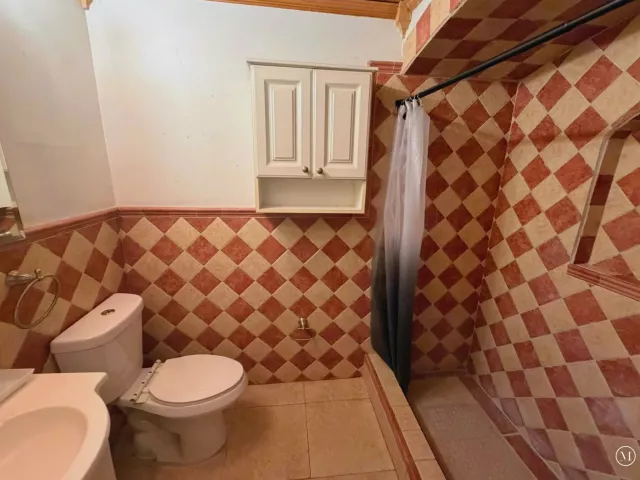 4-bedroom home for sale in Miami - 424 NE 72nd Street - MondialRealty