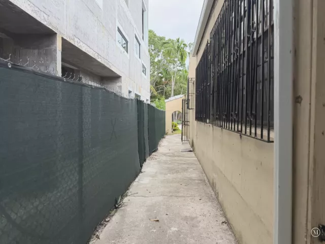 4-bedroom home for sale in Miami - 424 NE 72nd Street - MondialRealty