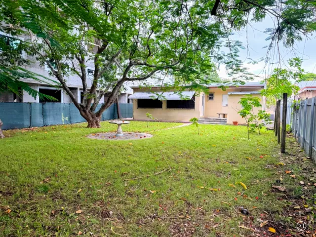 4-bedroom home for sale in Miami - 424 NE 72nd Street - MondialRealty
