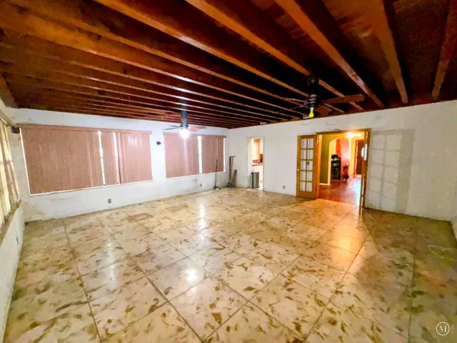4-bedroom home for sale in Miami - 424 NE 72nd Street - MondialRealty