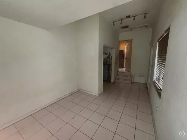 4-bedroom home for sale in Miami - 424 NE 72nd Street - MondialRealty