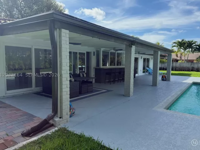4-bedroom home for rent in Miami - 13461 SW 98th Pl 13461 - MondialRealty