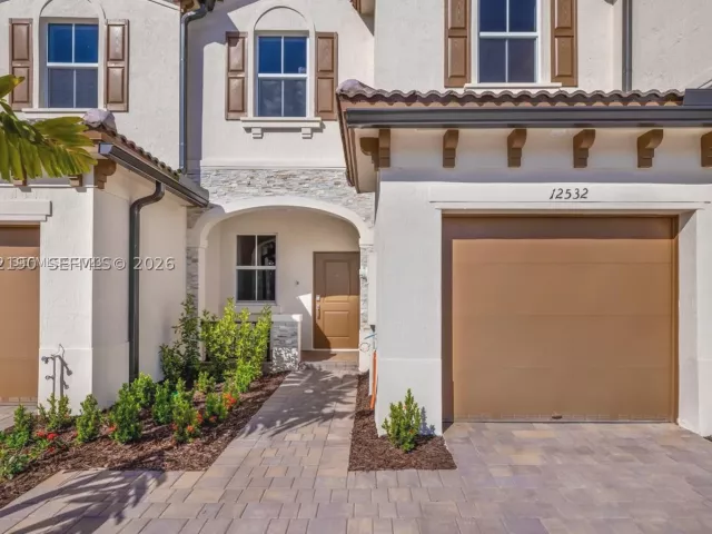3-bedroom home for sale in Miami - 12532 NW 23rd Pl - MondialRealty