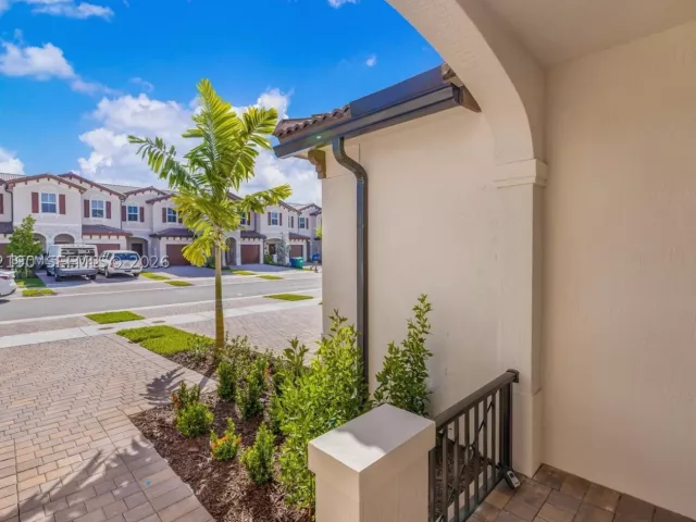 3-bedroom home for sale in Miami - 12532 NW 23rd Pl - MondialRealty