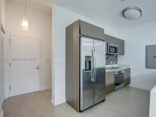 2-bedroom home for rent in Miami - 1600 SW 1st Ave TH-09 - MondialRealty