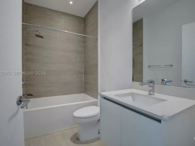 2-bedroom home for rent in Miami - 1600 SW 1st Ave TH-09 - MondialRealty