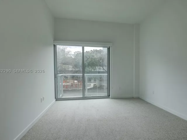 2-bedroom home for rent in Miami - 1600 SW 1st Ave TH-09 - MondialRealty