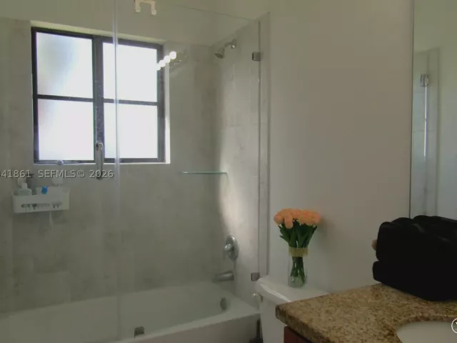 4-bedroom home for sale in Miami - 16825 SW 109th Pl - MondialRealty