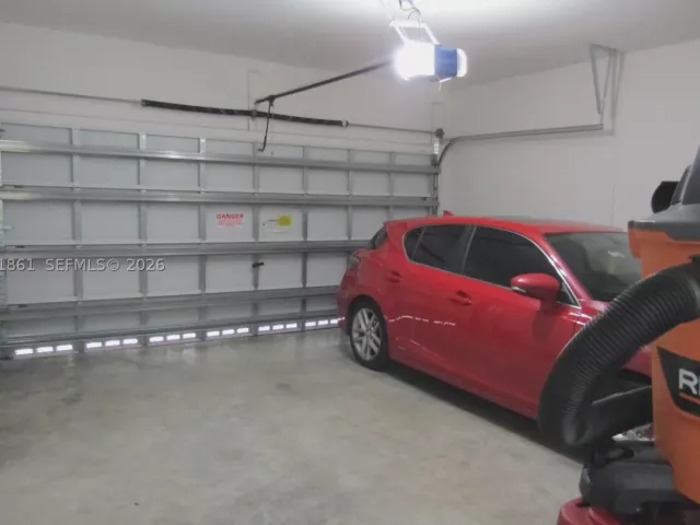 4-bedroom home for sale in Miami - 16825 SW 109th Pl - MondialRealty