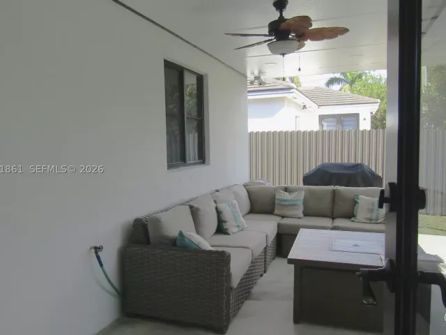 4-bedroom home for sale in Miami - 16825 SW 109th Pl - MondialRealty
