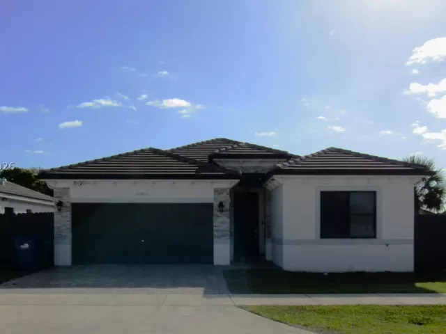 4-bedroom home for sale in Miami - 16825 SW 109th Pl - MondialRealty
