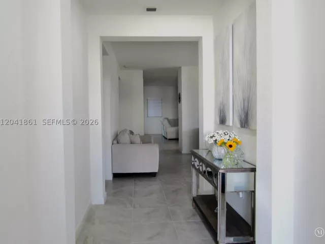 4-bedroom home for sale in Miami - 16825 SW 109th Pl - MondialRealty