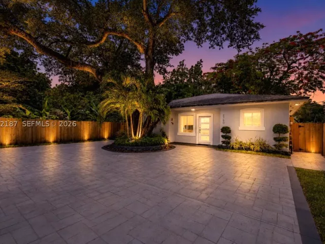 3-bedroom home for sale in Miami Gardens - 2750 NW 170th St - MondialRealty