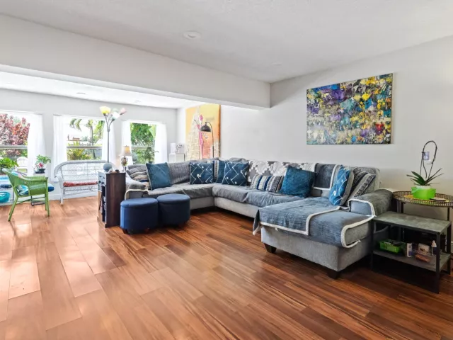 4-bedroom home for sale in Hollywood - 4921 Jackson Street - MondialRealty