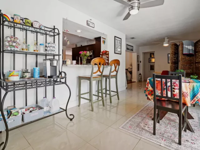 4-bedroom home for sale in Hollywood - 4921 Jackson Street - MondialRealty