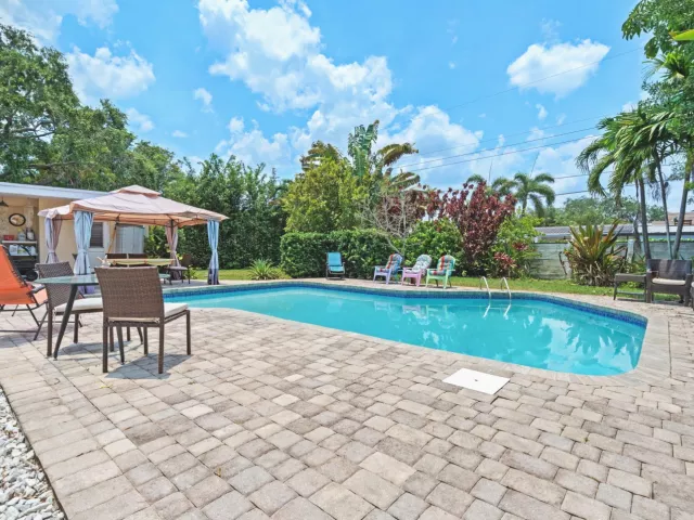 4-bedroom home for sale in Hollywood - 4921 Jackson Street - MondialRealty