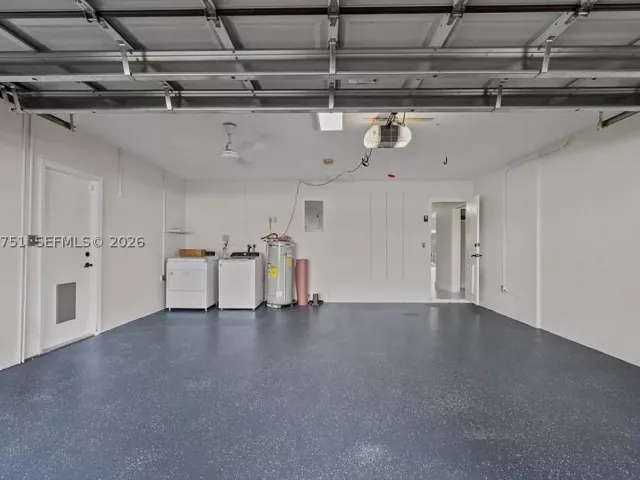 3-bedroom home for sale in Hollywood - 5300 Adams St - MondialRealty