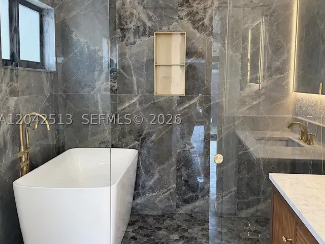 3-bedroom home for sale in Miami - 3053 SW 21st St - MondialRealty