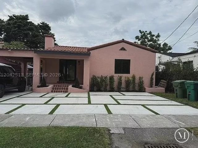 3-bedroom home for sale in Miami - 3053 SW 21st St - MondialRealty