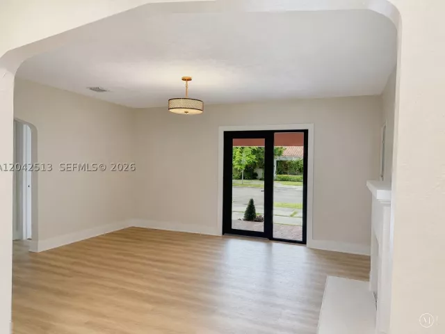 3-bedroom home for sale in Miami - 3053 SW 21st St - MondialRealty