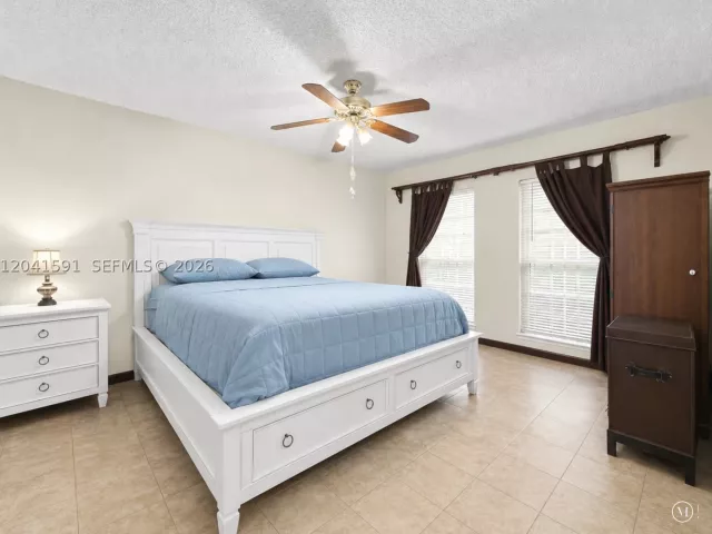 3-bedroom home for sale in Miami - 13341 SW 114th Pl - MondialRealty