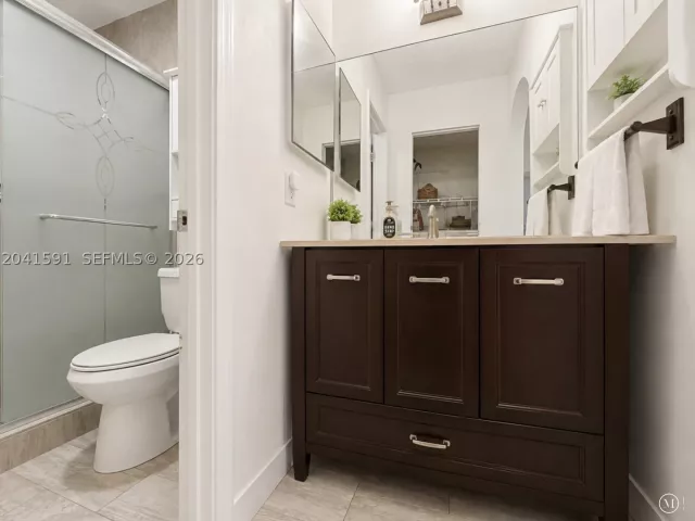 3-bedroom home for sale in Miami - 13341 SW 114th Pl - MondialRealty
