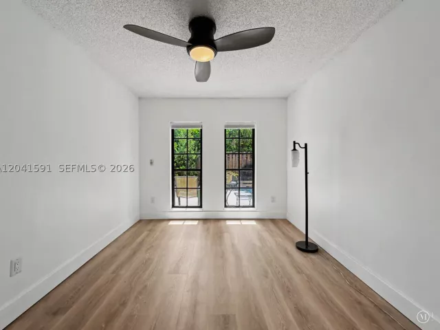3-bedroom home for sale in Miami - 13341 SW 114th Pl - MondialRealty