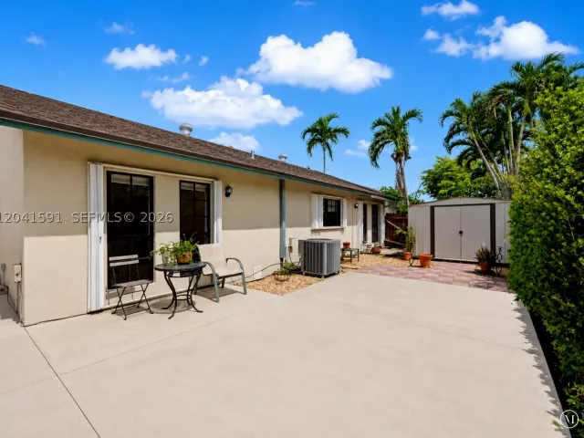 3-bedroom home for sale in Miami - 13341 SW 114th Pl - MondialRealty