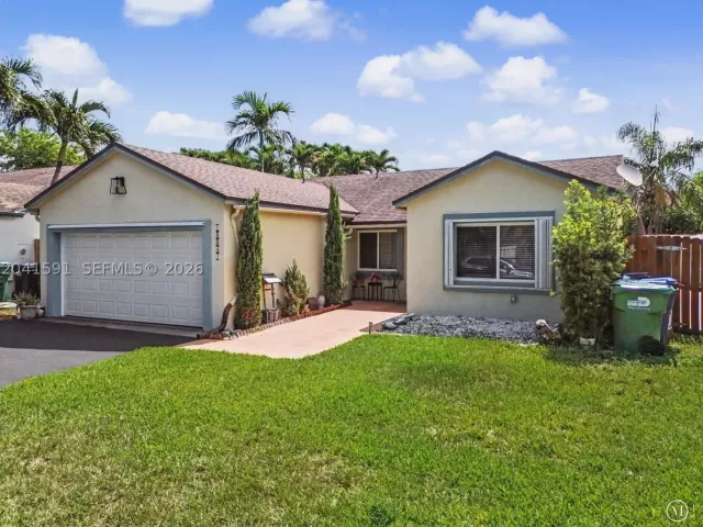 3-bedroom home for sale in Miami - 13341 SW 114th Pl - MondialRealty