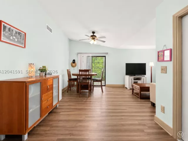 3-bedroom home for sale in Miami - 13341 SW 114th Pl - MondialRealty