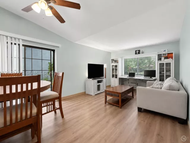 3-bedroom home for sale in Miami - 13341 SW 114th Pl - MondialRealty