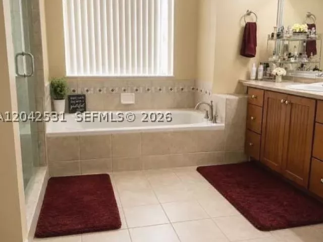 3-bedroom home for sale in West Palm Beach - 4351 Leicester Ct - MondialRealty