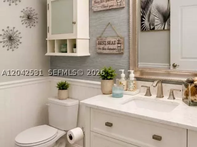 3-bedroom home for sale in West Palm Beach - 4351 Leicester Ct - MondialRealty