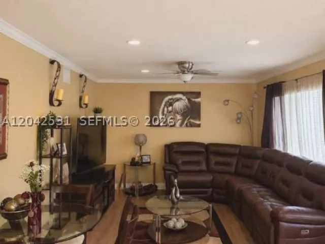3-bedroom home for sale in West Palm Beach - 4351 Leicester Ct - MondialRealty