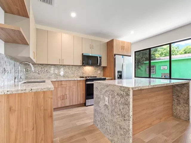3-bedroom home for sale in Miami - 1020 NW 49th St - MondialRealty