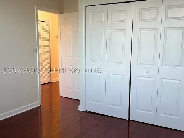 4-bedroom home for rent in Doral - 10861 NW 85th Ter - MondialRealty